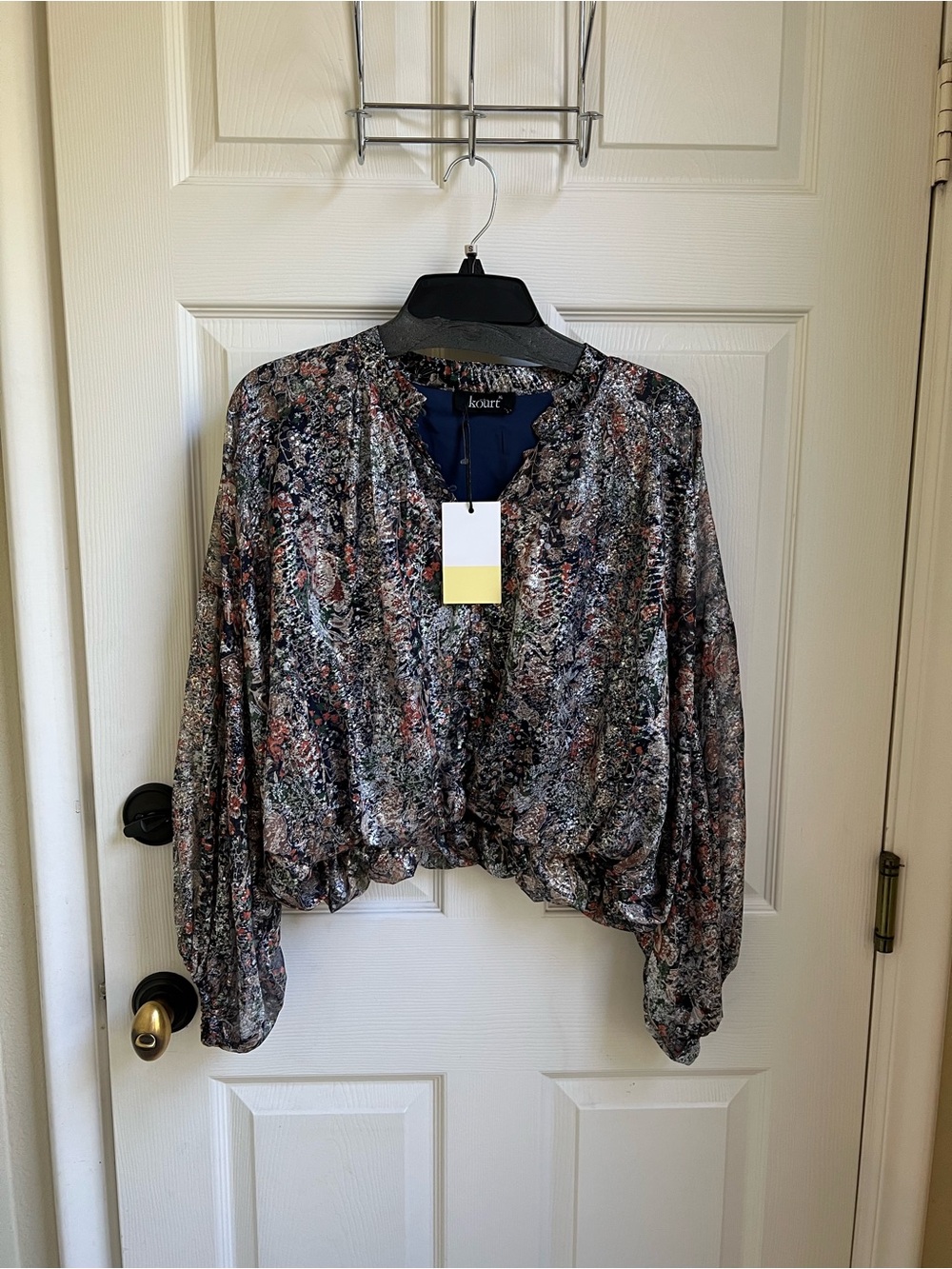 Kourt Multicolor Floral Peasant Boho Blouse in Navy
